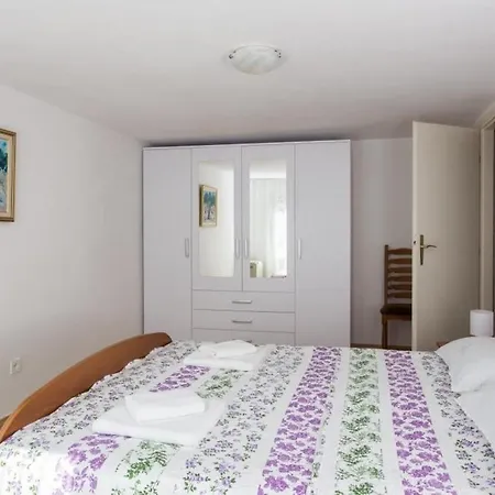 Nadalina- One Bedroom With Terrace Apartment *